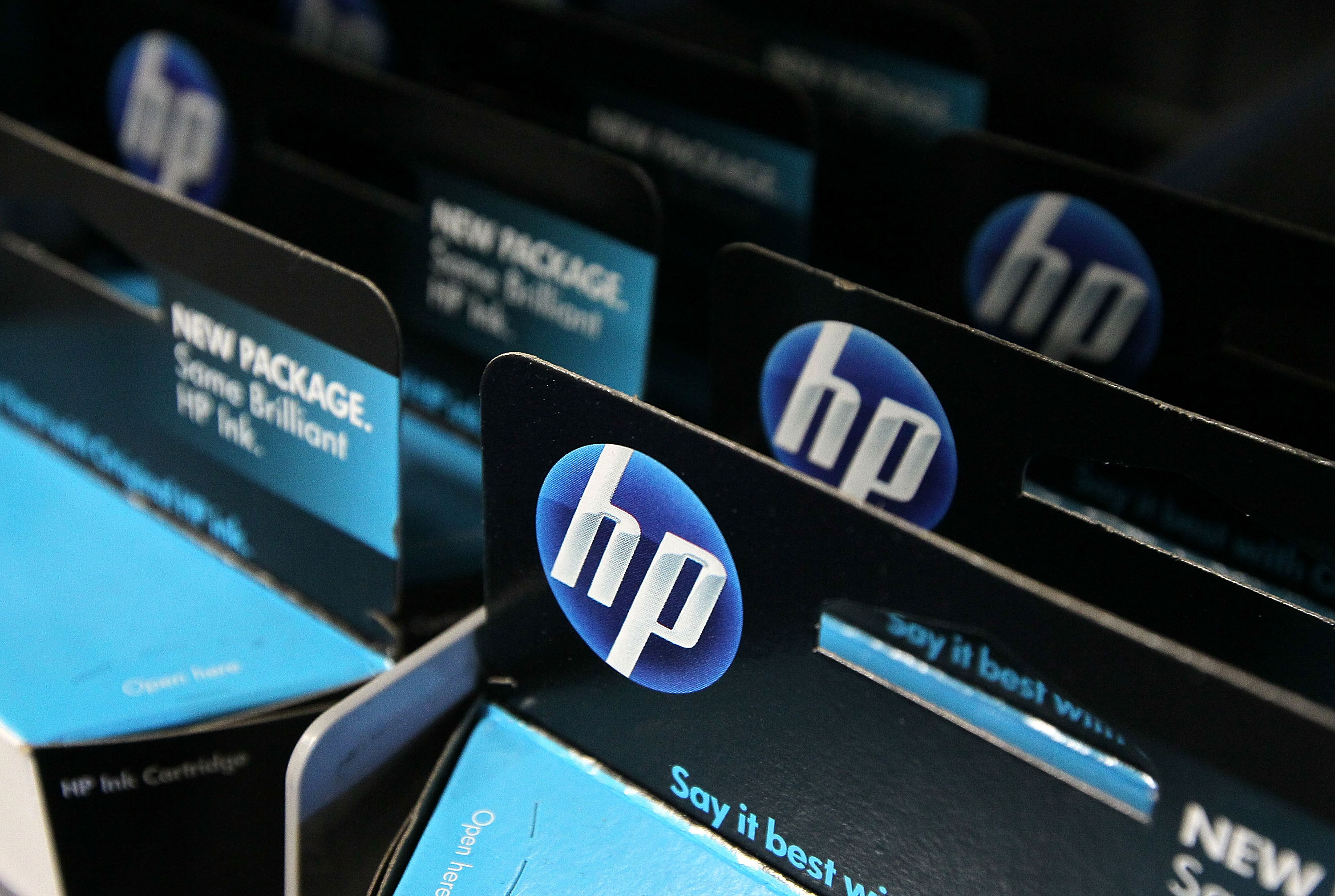 Hewlett Packard Inc.’s New CEO Plans to Cut up to 9,000 Jobs